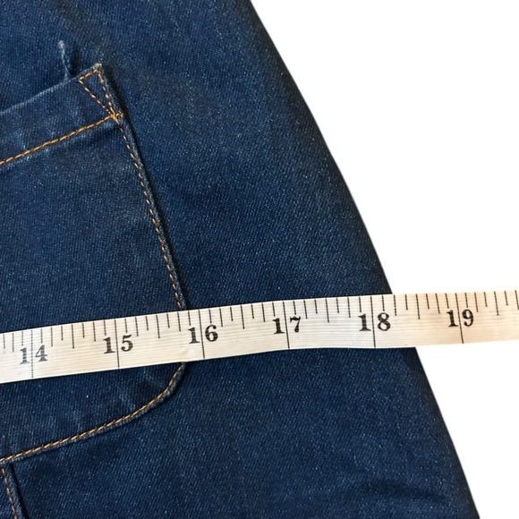 Urban Outfitters BDG Mini Denim Snap Front Flare Skirt Size Medium - Picture 4 of 10